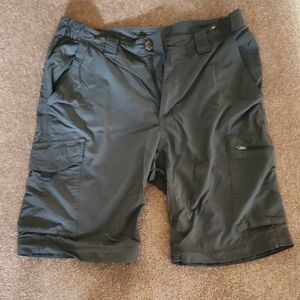 Columbia Gray Cargo Shorts for Outdoor Adventures